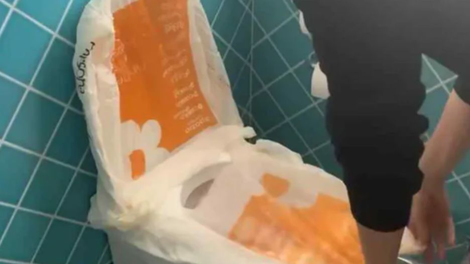 Trik na czystą toaletę