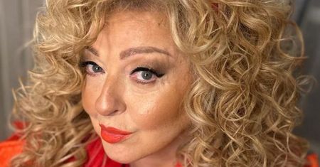 Sypialnia Magdy Gessler: baldachim i wielkie łóżko. "Elżbieta II takiego nie miała" (FOTO)