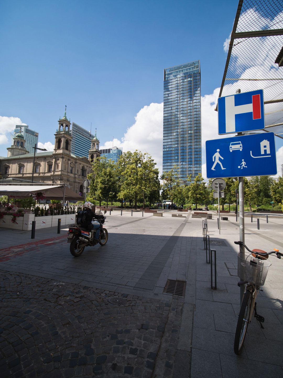 TEST: Perełka! Venus Laowa 7,5 mm f/2 MFT 10