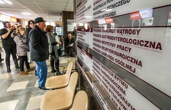 Bydgoszcz: Pacjenci szpitala Jurasza skarżą się na smród i brak windy