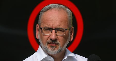 Adam Niedzielski pożegnał się ze stanowiskiem ministra zdrowia. Na odchodne dostanie 50 TYSIĘCY ZŁOTYCH odprawy?!