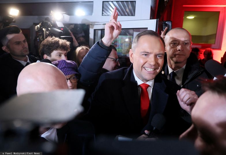"Polska w ruinie" i "podatki to zło". Jaka jest prawda? [OPINIA]