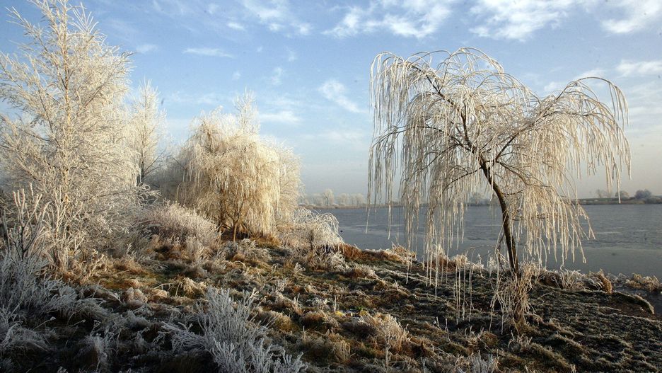 W górach pojawił się śnieg, a temperatury nad ranem spadają poniżej zera także w centrum kraju