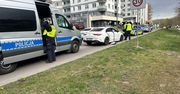 Pościg za mercedesem w Warszawie. W aucie narkotyki, kierowca bez prawa jazdy