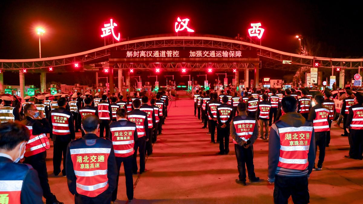 Wuhan w dniu otwarcia. Od 8 kwietnia mieszkańcy znowu mogą opuszczać miasto.