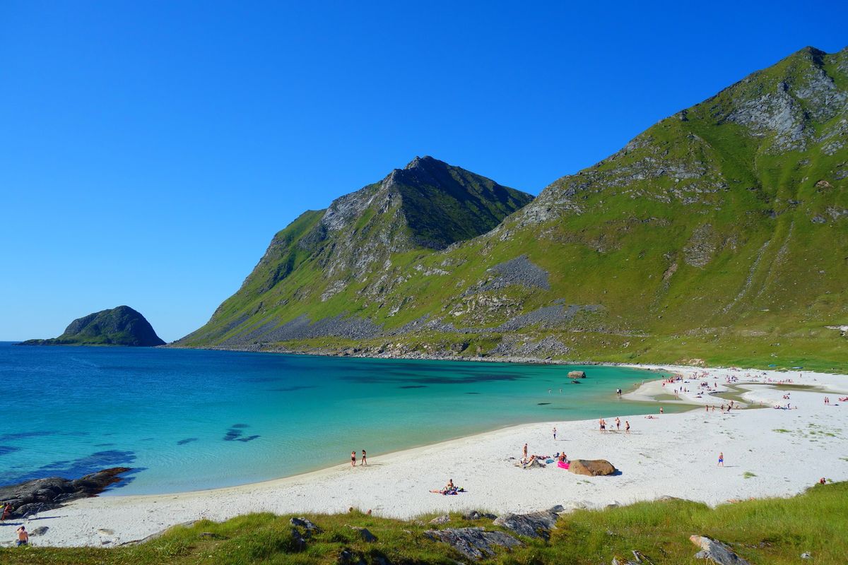 Plaża Haukland na Lofotach