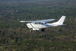 Pojawił się sygnał, ale awionetki nie znaleziono. Dwie hipotezy