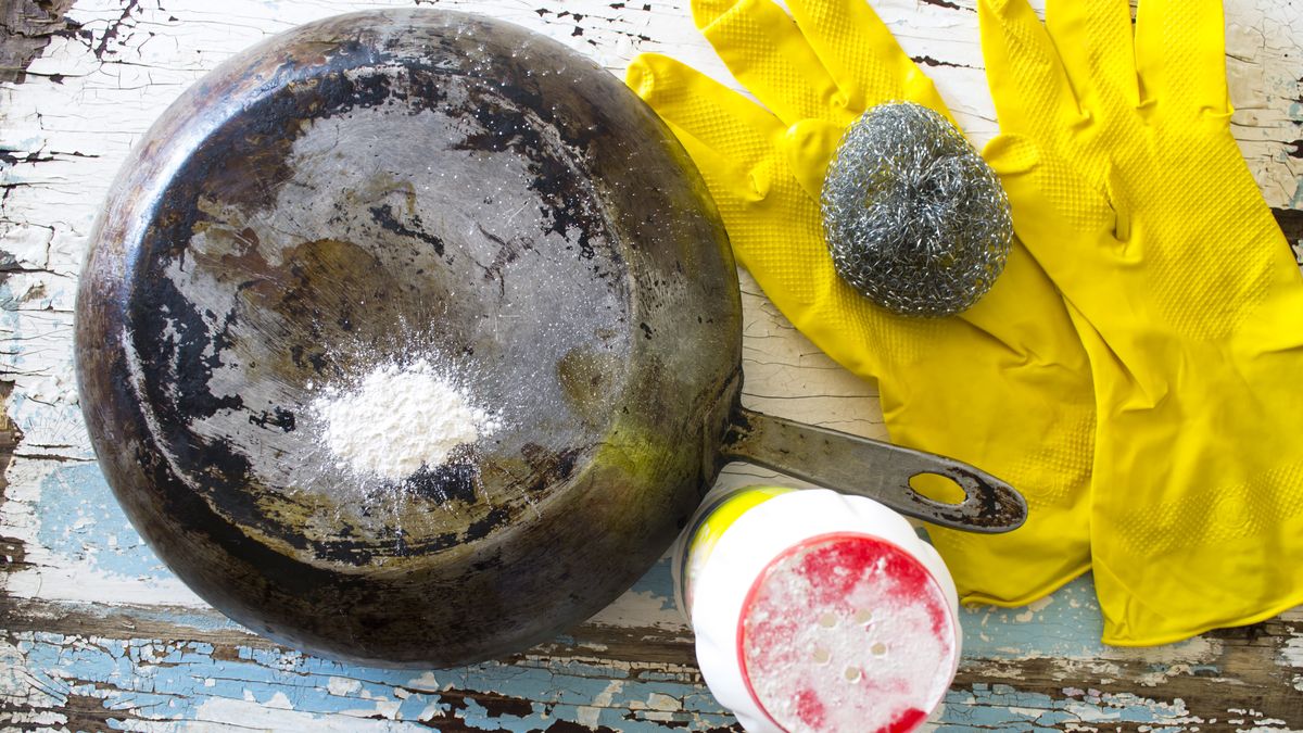 Sposoby na czyste spody patelni są prostsze, niż myślisz