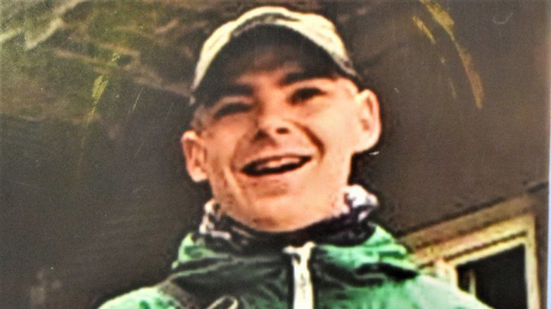 Wrocław. Policja poszukuje młodego mężczyzny. Jest podejrzany o brutalne pobicie na Wyspie Słodowej