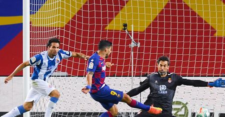 Sensacja w meczu Barcelona-Espanyol. Tylu kartek dawno nie widzieliśmy