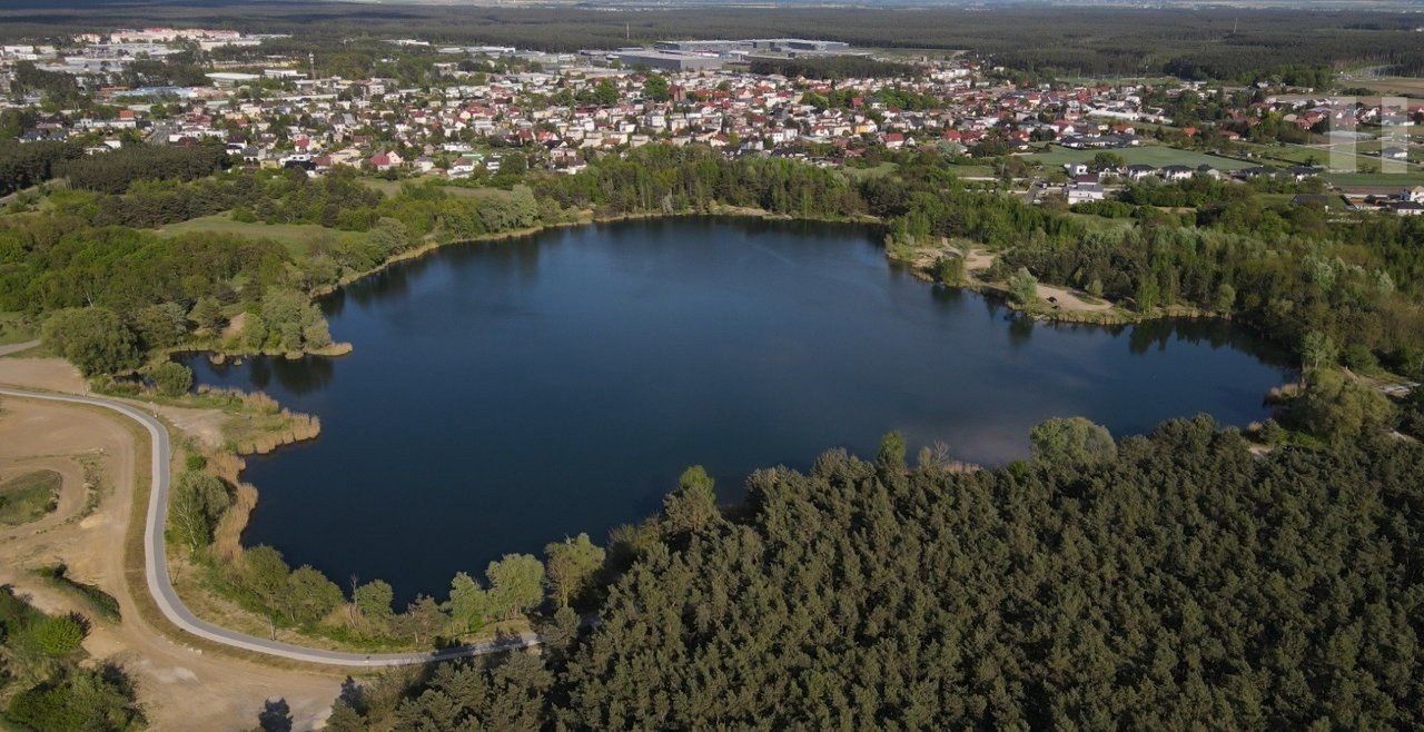 Wkrótce gotowa będzie cała ścieżka pieszo-rowerowa wokół zbiornika w Lesznie - Zaborowie