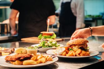 Brakuje rąk do pracy. Pracodawcy biją się o ludzi