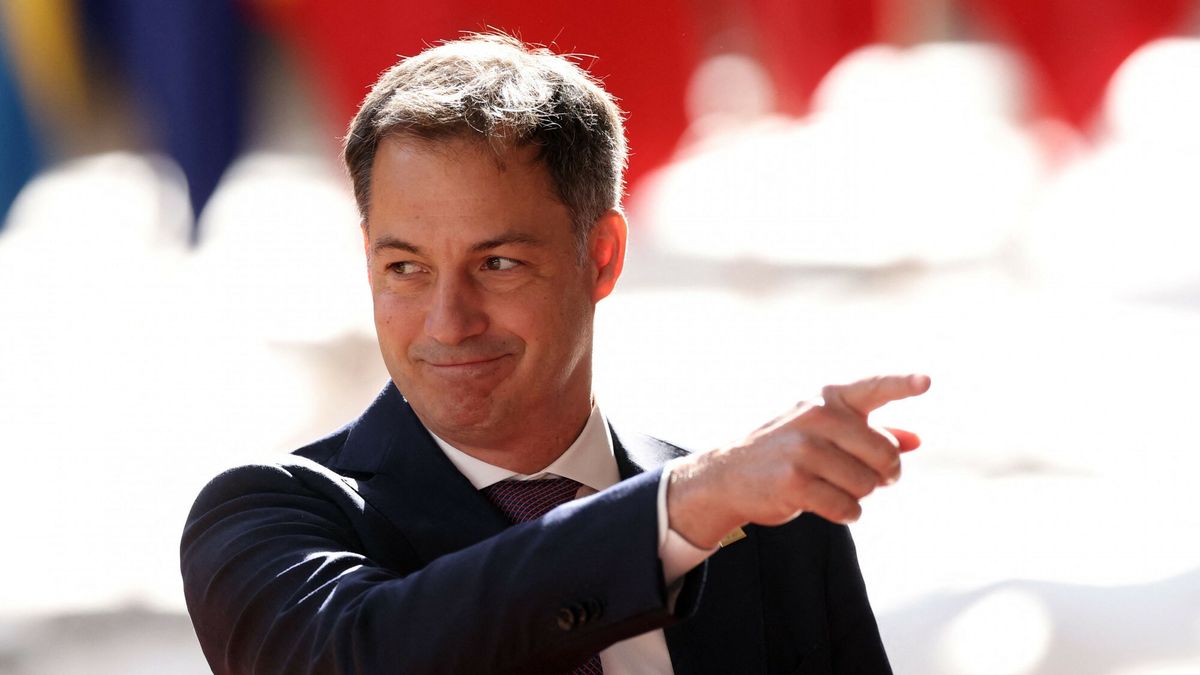 Temporary
Belgium's Prime Minister Alexander De Croo arrives ahead of EU leaders extraordinary meeting to discuss Ukraine, defence and energy in Brussels, on May 31, 2022. (Photo by Kenzo TRIBOUILLARD / AFP)
KENZO TRIBOUILLARD
