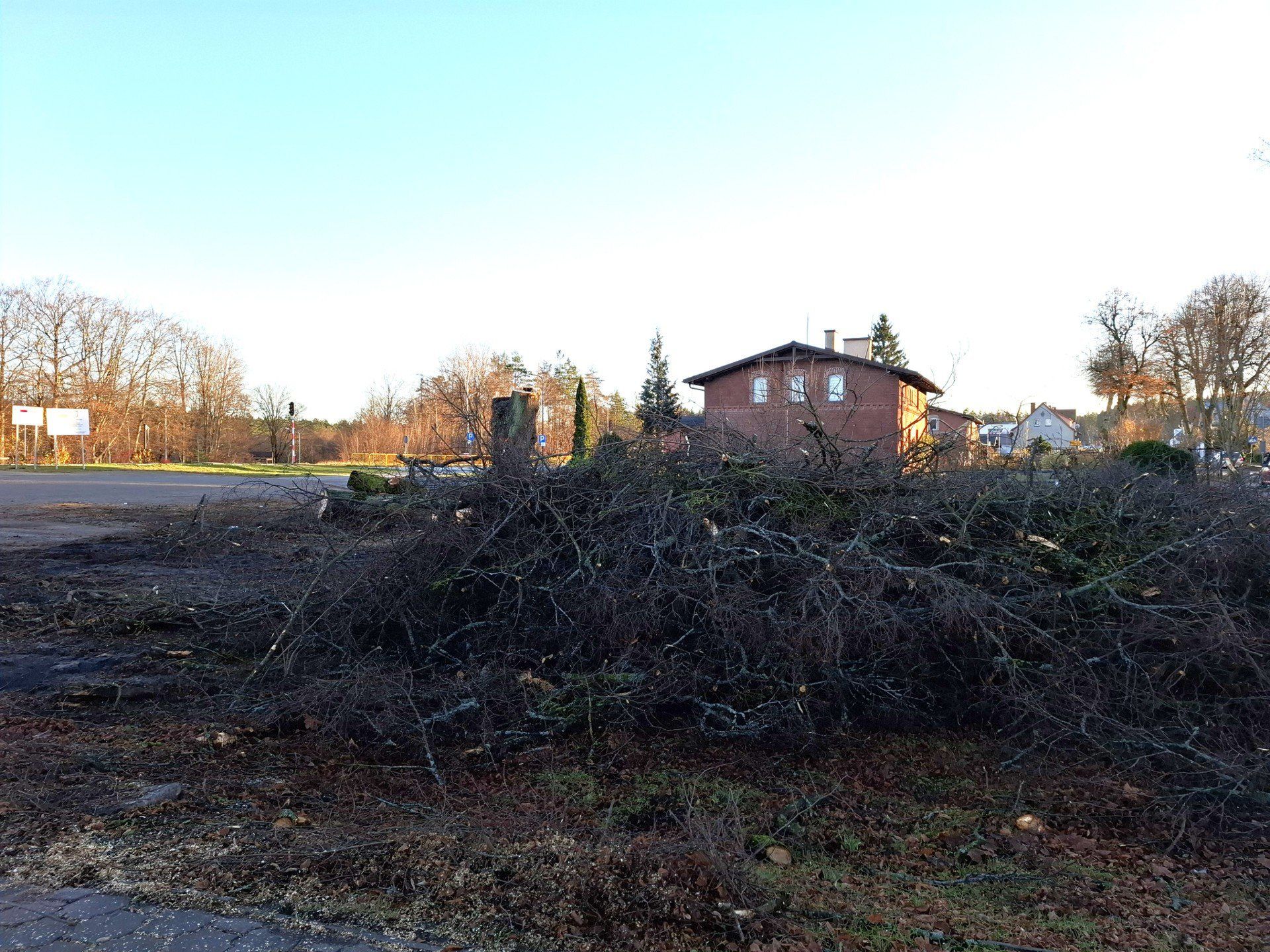 W Kępicach wprowadzono zmiany w organizacji ruchu drogowego na odcinku ulic Niepodległości i Sikorskiego.