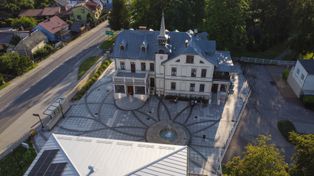 Klucze: Aż ciężko uwierzyć, że jeszcze kilka lat temu ten pałac był ruiną. Tak dziś prezentuje się największy zabytek w gminie