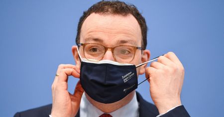 Niemcy. Mniej ograniczeń dla zaszczepionych? Minister zdrowia ma plan