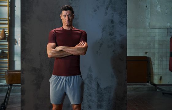 Robert Lewandowski w wirtualnej przymierzalni i reklamach nowej kolekcji 4F