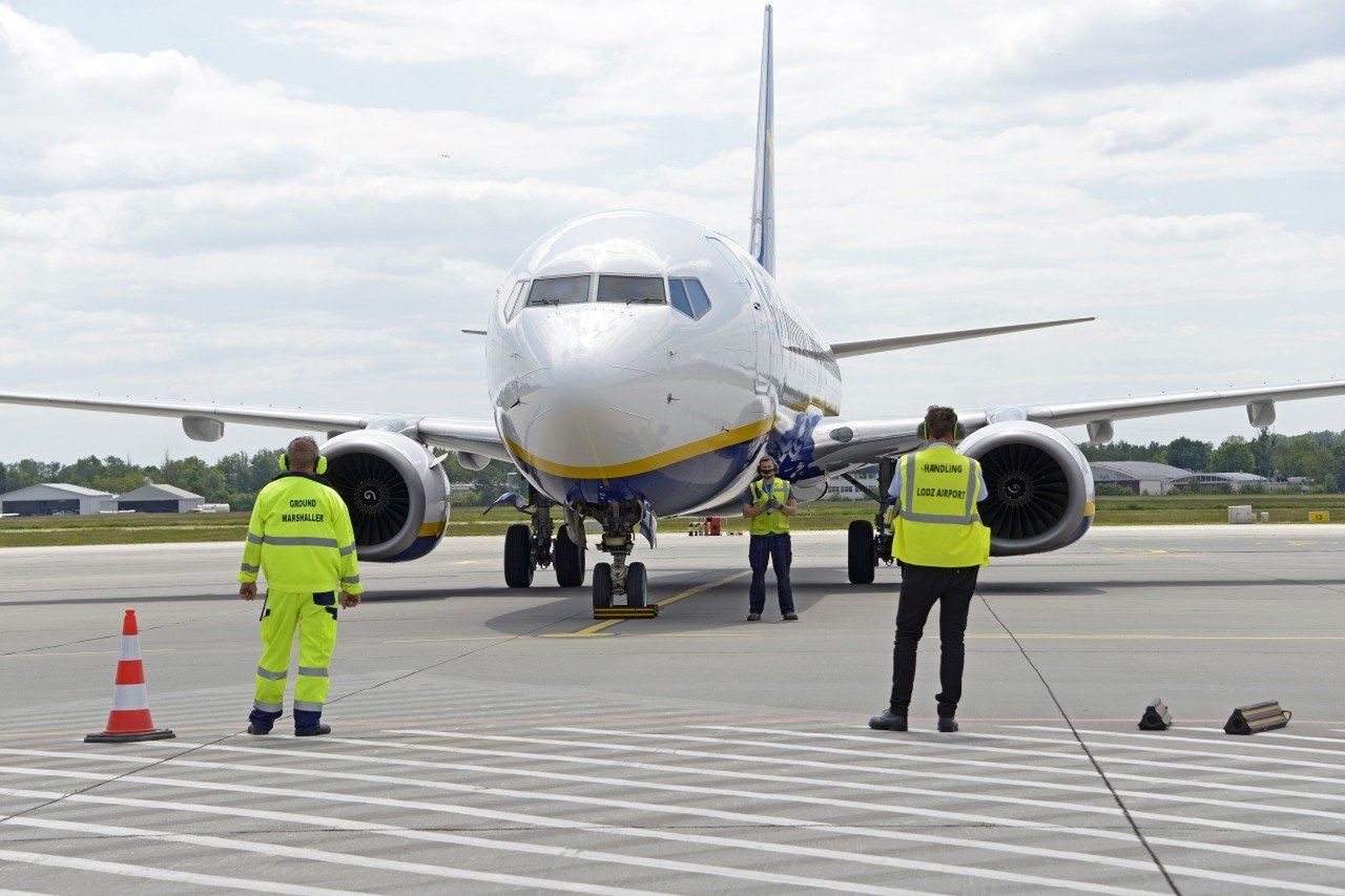 Samolot Ryanair na łódzkim lotnisku