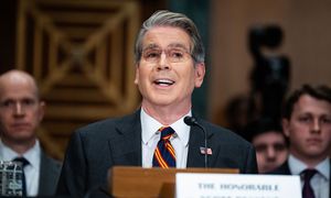 Sekretarz skarbu USA zapowiedział przejęcie kontroli nad cieśniną Ormuz