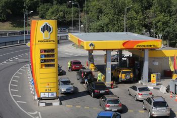 Krym bez paliwa. Sprzedaż "wyłącznie na talony"