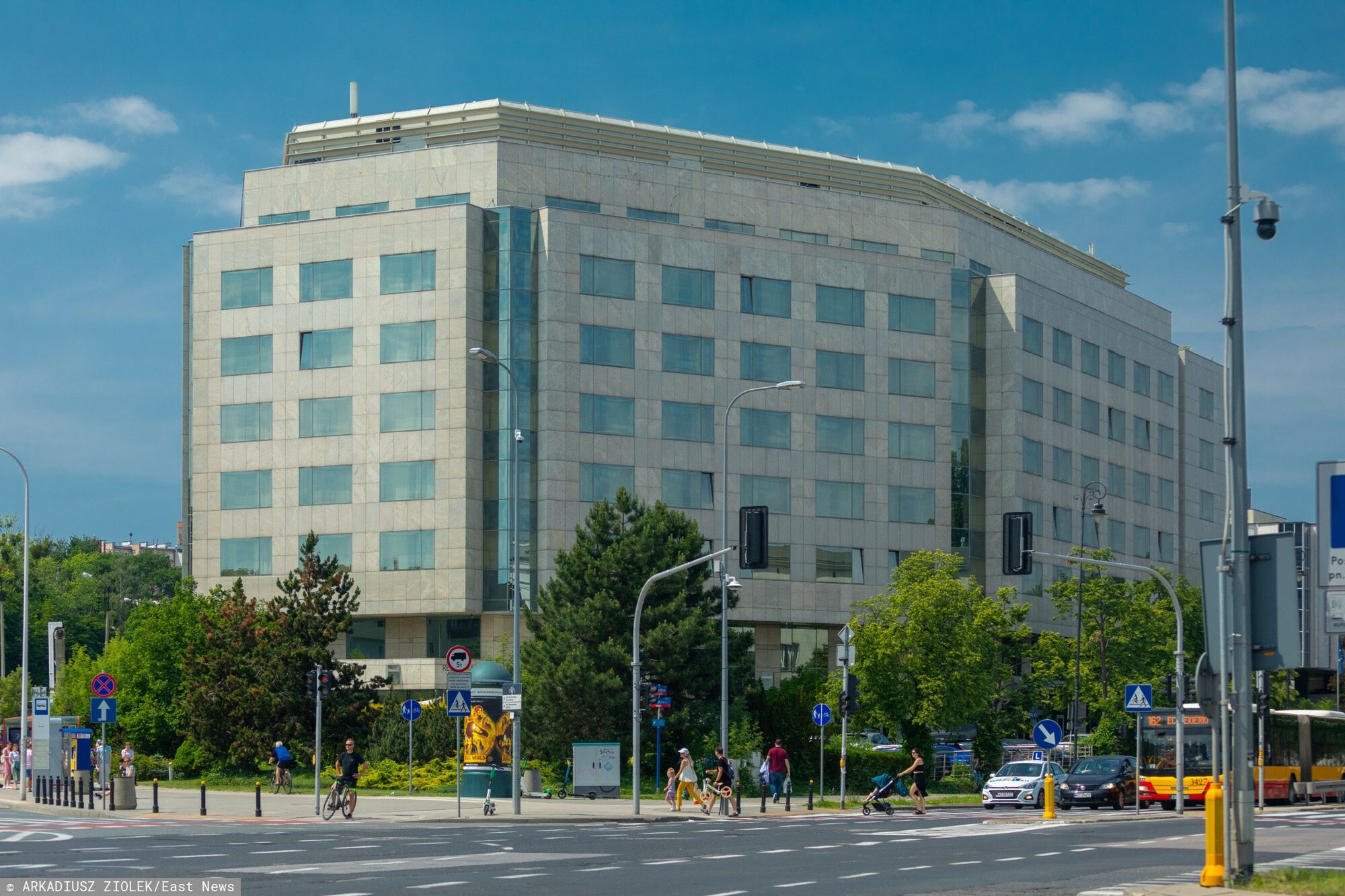 Hotel Regent (dawniej Hyatt Regency Warsaw) stoi w dzielnicy dy 