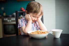 Zapalenie tarczycy Hashimoto. Zobacz, jakie są objawy u dzieci