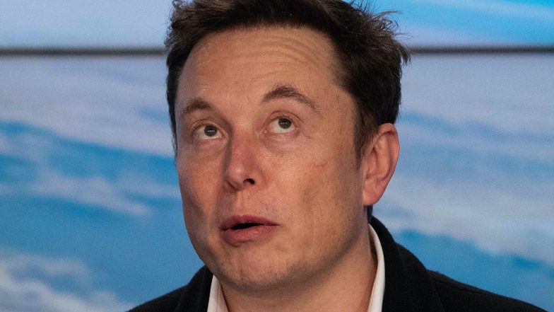 Elon Musk i jego satelity Starlink są kontrowersyjnym tematem