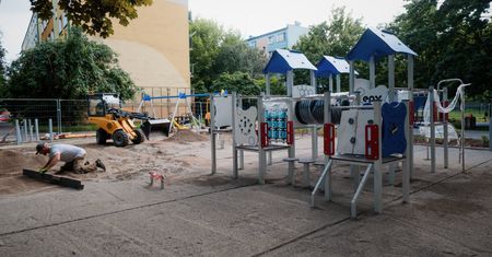 Nowy plac zabaw przy ul. Batalionów Chłopskich coraz bliżej otwarcia. Inwestycja warta 380 tys. zł!