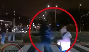 Nagle wbiegła przed maskę. Pociągnęła za sobą dziecko