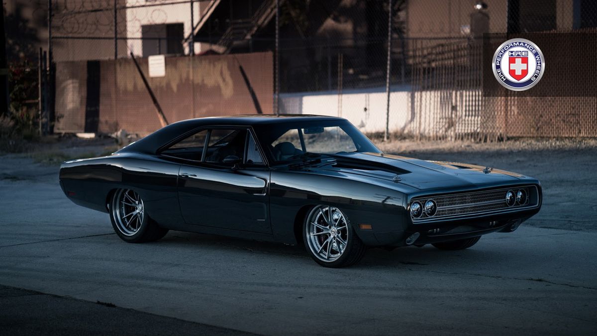 Sztuką jest nie tylko zakup, ale i przygotowanie muscle cara do współczesnych warunków i w taki sposób, by autem jeździło się choć jak namiastką współczesnego samochodu