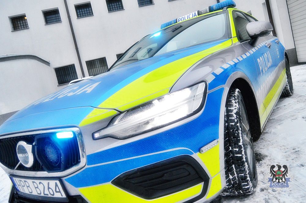 Nowe radiowozy w Wałbrzychu. To Volvo V60
