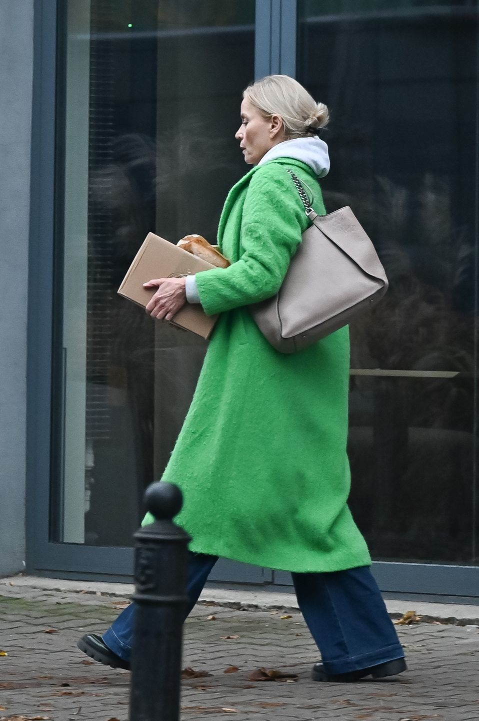 Małgorzata Foremniak widziana na zakupach na warszawskim Powiślu