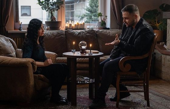 TVN ogranicza emisję paradokumentu „Zapisane w gwiazdach”, więcej odcinków „Detektywów”