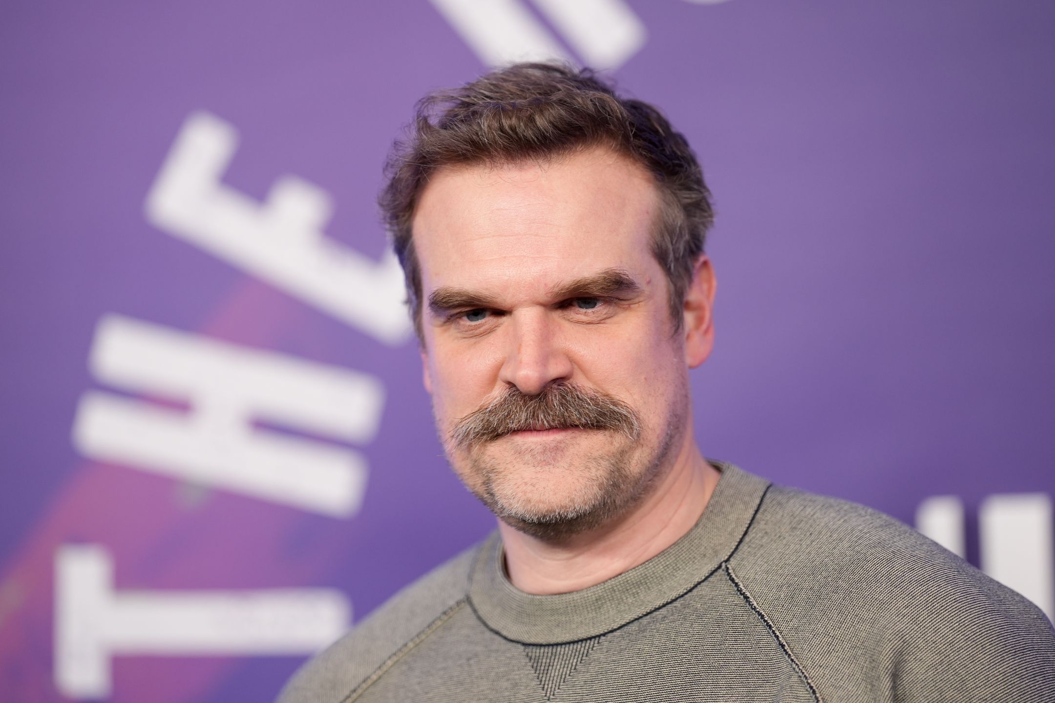 David Harbour już ma nową partnerkę