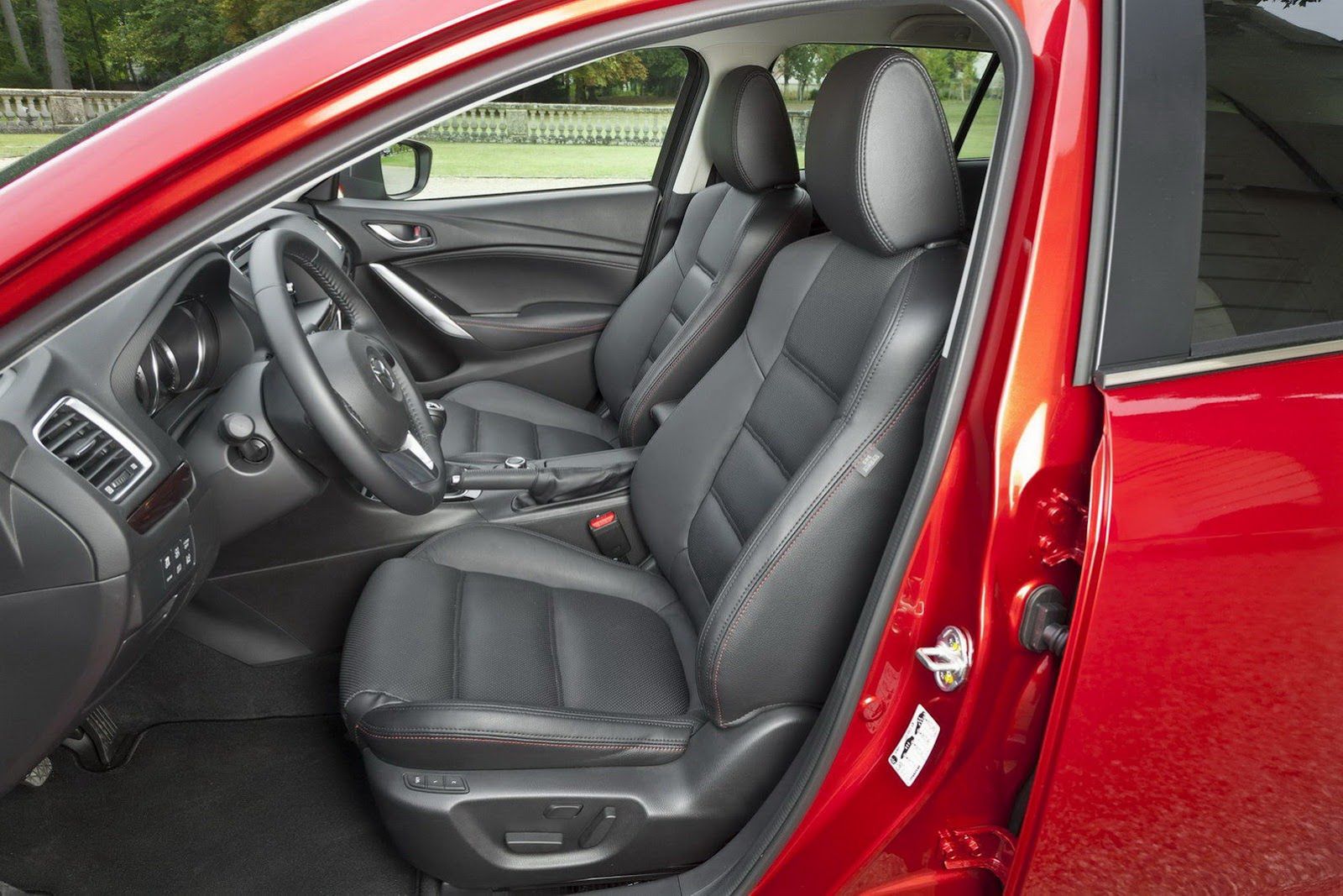 Mazda6 w najdrobniejszych detalach [galeria] 52