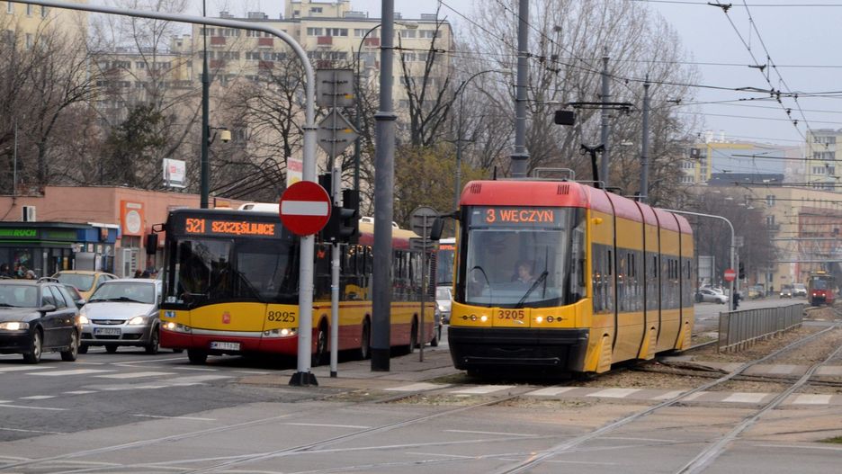 Długi weekend i Marsz Niepodległości. Jak będzie działać komunikacja w stolicy?