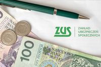 Emeryci wygrywają w sądach. ZUS płaci wyrównania nawet za 3 lata wstecz