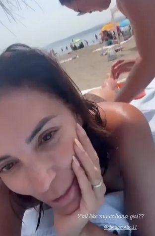 Eva Longoria topless na plaży 