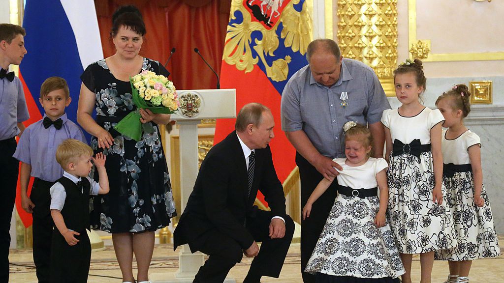 Władimir Putin chce posłać dzieci z Rosji do pracy, by ratować gospodarkę