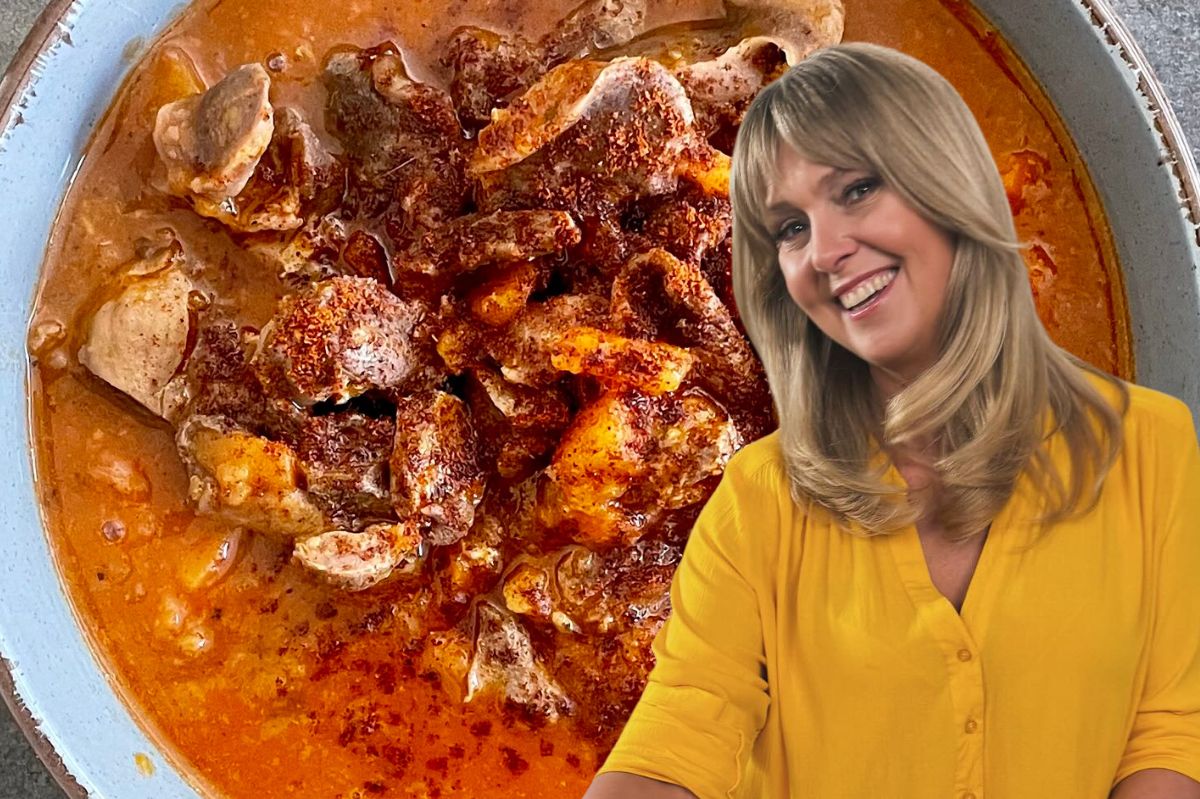 Ewa Wachowicz nie wyrzuca resztek ze świąt. Gotuje na nich ekspresową i sycącą zupę