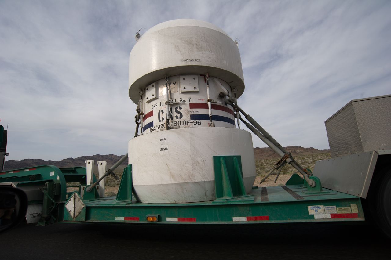 Radioactive waste container