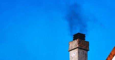 CBA wchodzi do urzędów w całej Polsce. Śledztwo wokół programu Czyste Powietrze nabiera tempa