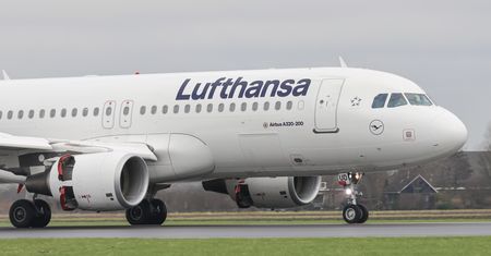 Zapach wzbudził podejrzenia pilotów. Wylądowali awaryjnie na Rodos