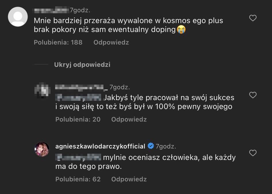 Agnieszka Włodarczyk dyskutuje z internautami pod wpisem o Robercie Karasiu