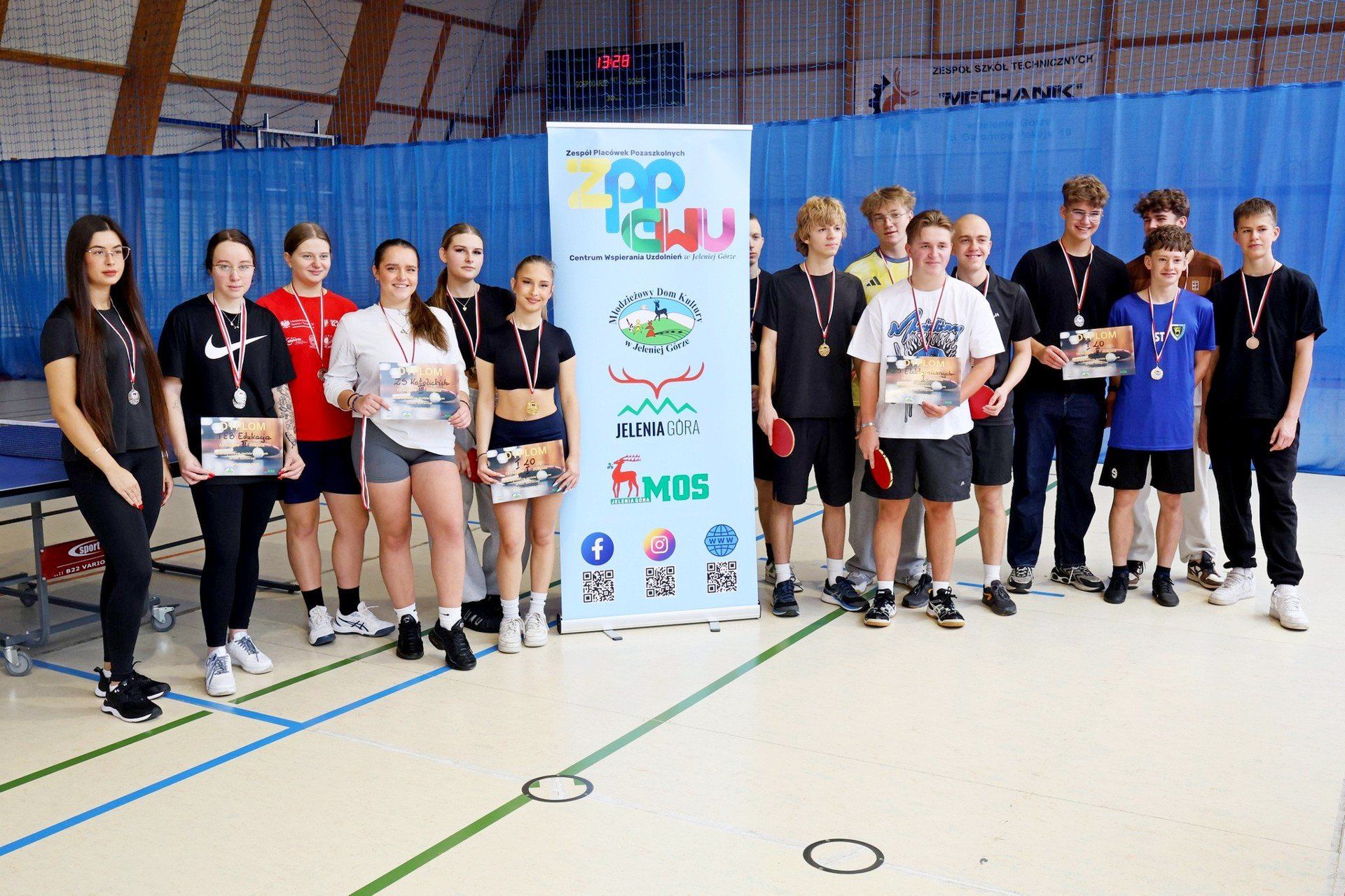 28.10.2025 Licealiada w tenisie stołowym. Oto szkolni mistrzowie Jeleniej Góry
