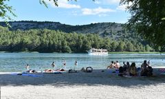 Chorwacka plaża skażona wysoce toksycznym azbestem. Ludzie wciąż tam przychodzą