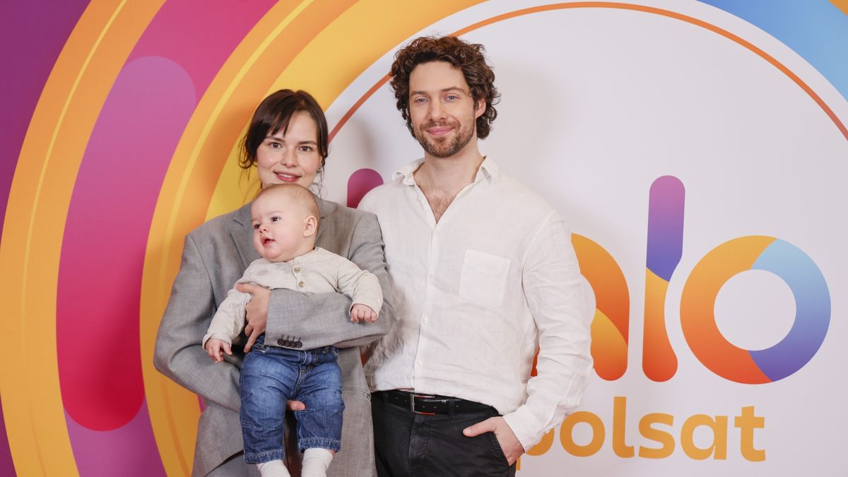 Iga Górecka i Michał Hanuszkiewicz z synkiem, Lwem