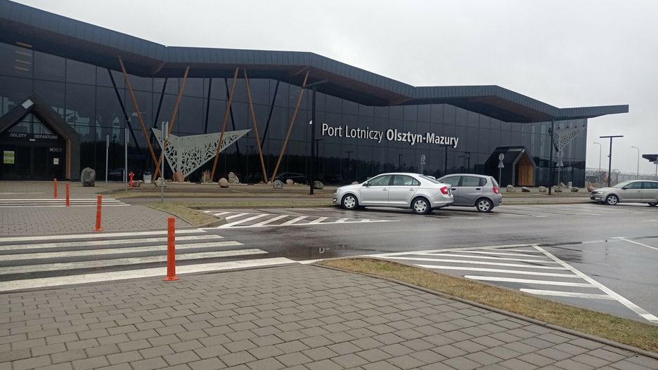 Lotnisko w Szymanach