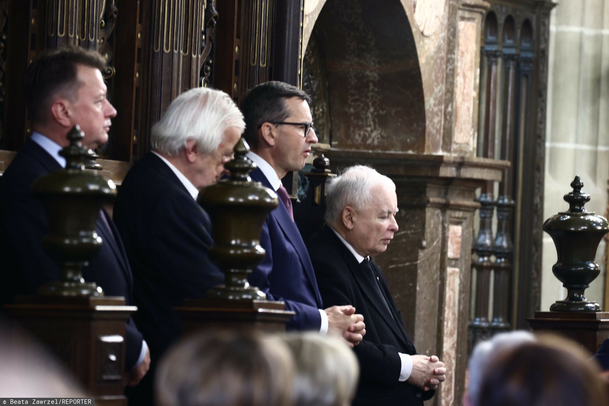 Politycy PiS na mszy za Lecha i Marię Kaczyńskich
