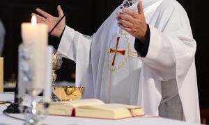Ks. Jacek W. idzie do więzienia. Wykorzystał ministranta. Kara? Wyższa